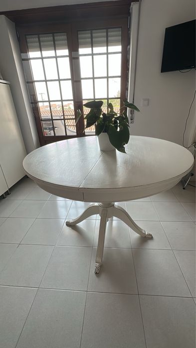 Mesa Queen Anne restaurada
