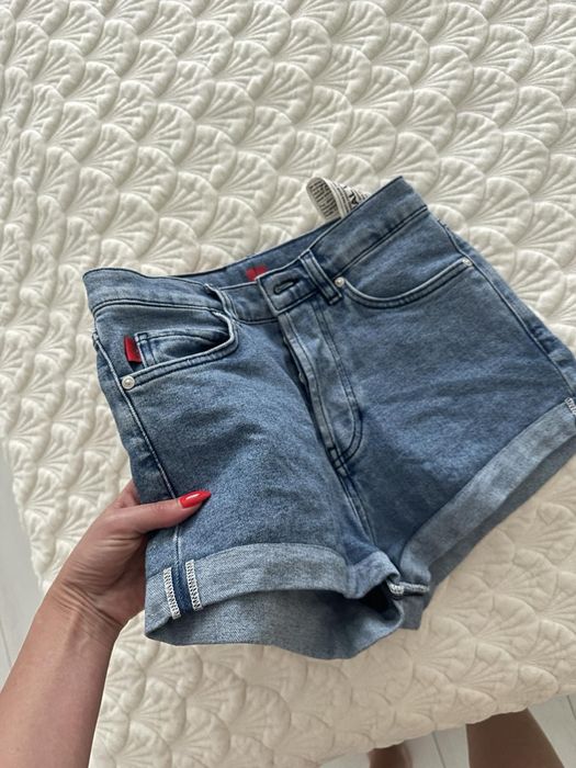 Джинсові Шорти Hugo Boss