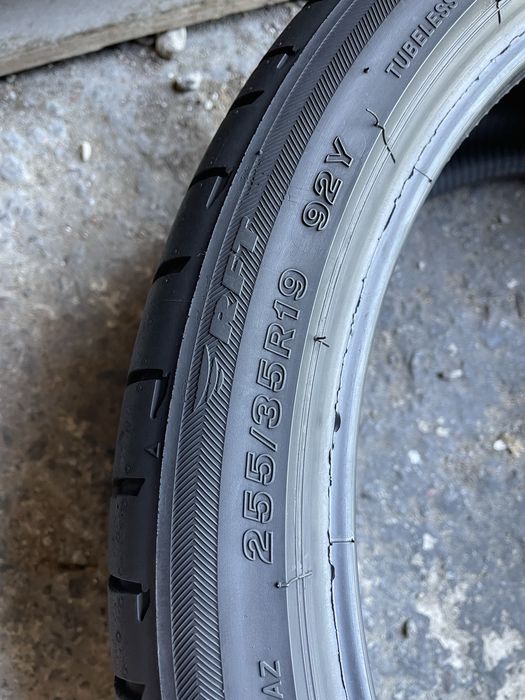 255/35 R19 Bridgestone Potenza S001 / 2шт./ 2024 рік.