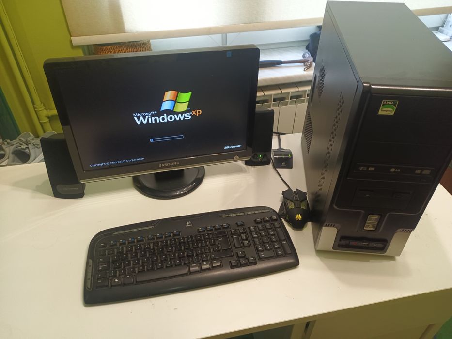 komputer retro win xp