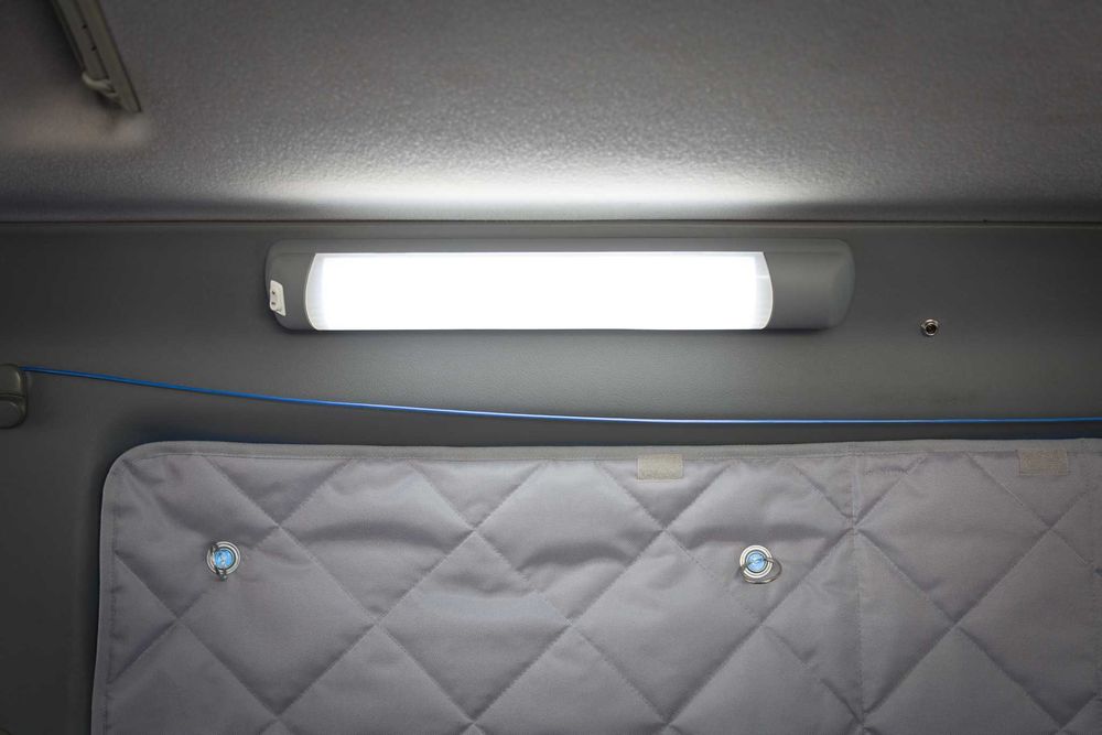 Volkswagen T4 Multivan - Nowa Lampka Wnętrza