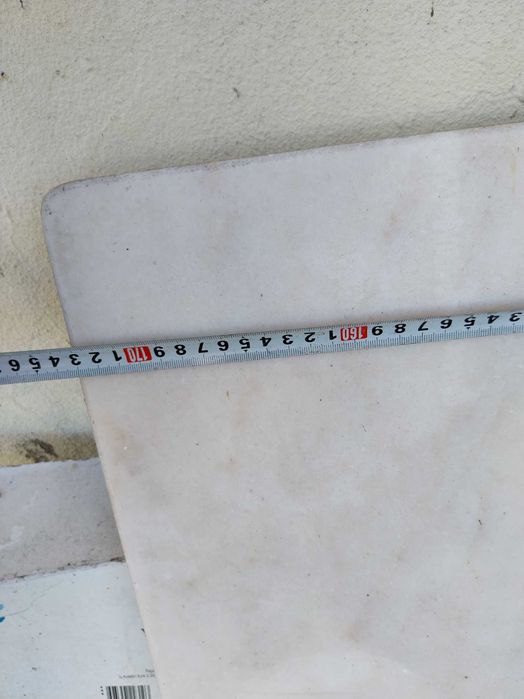 Pedra mármore com lavatório