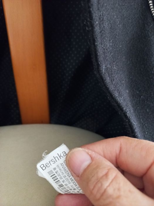 Casaco  preto de fazenda .Bershka (M)