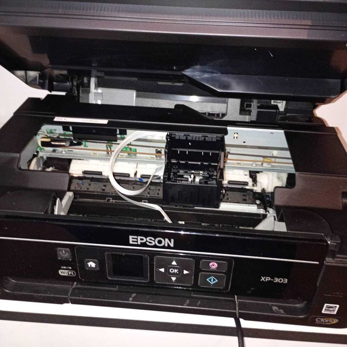Продам Epson XP303