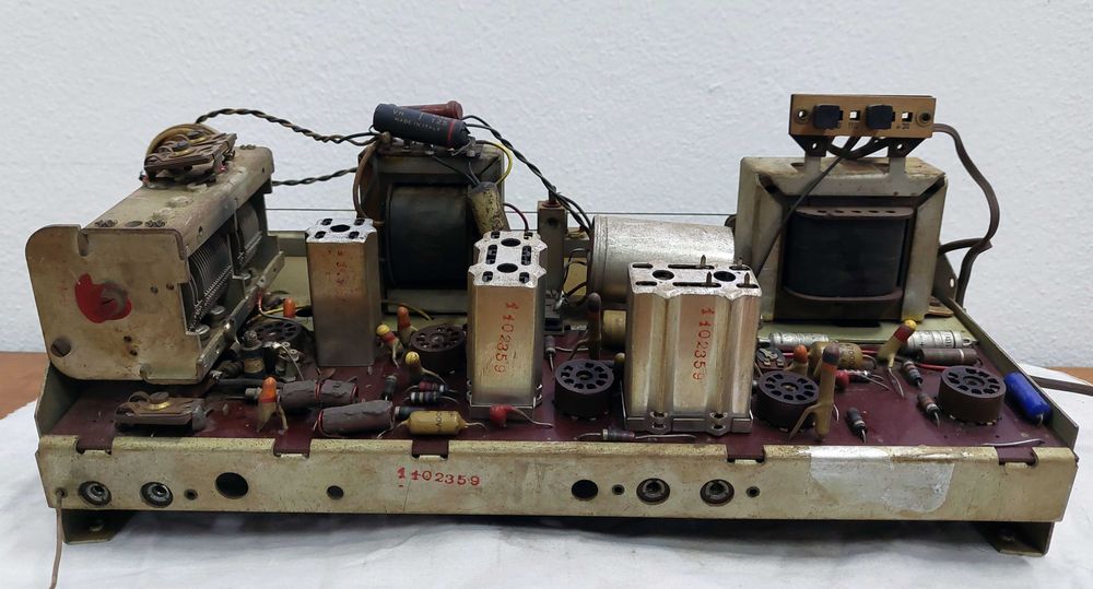 Rádio Phonola Derby Modello 693-C peças