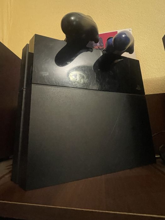 PS4 2 геймпади + ігри