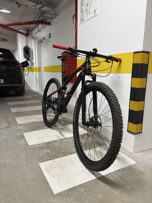 Merida Ninety-Six 9700 Carbon – Fox 32 + Fox DPS Evol Elite - 29”