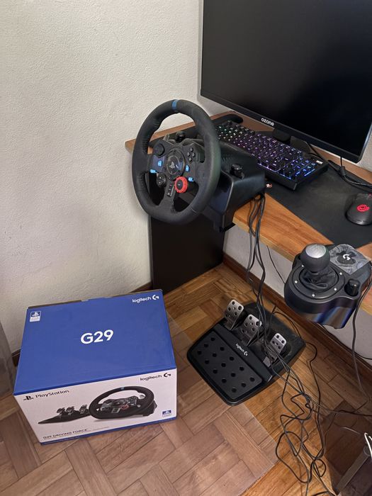 Logitech G29 Driving Force Volante + mudanças + pedais