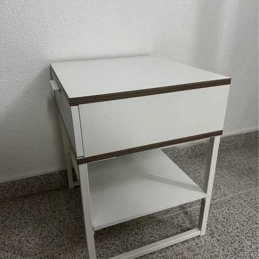 Mesa de Cabeceira Branca Ikea | Gaveta + Prateleira