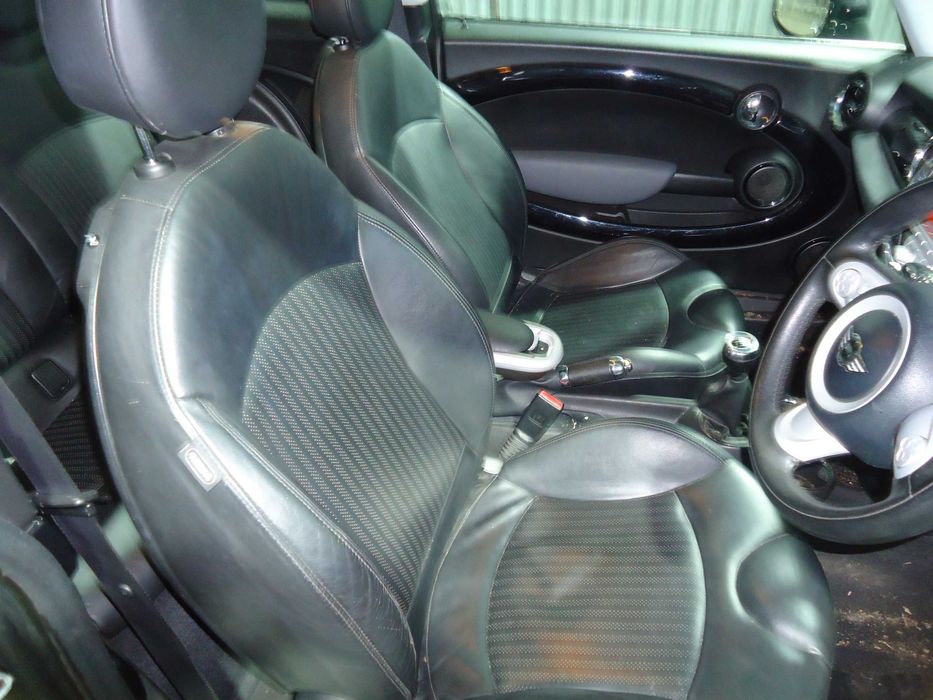 Mini 1.6 I CooperS 170cv (N14B16AB) de 2009 só ás peças