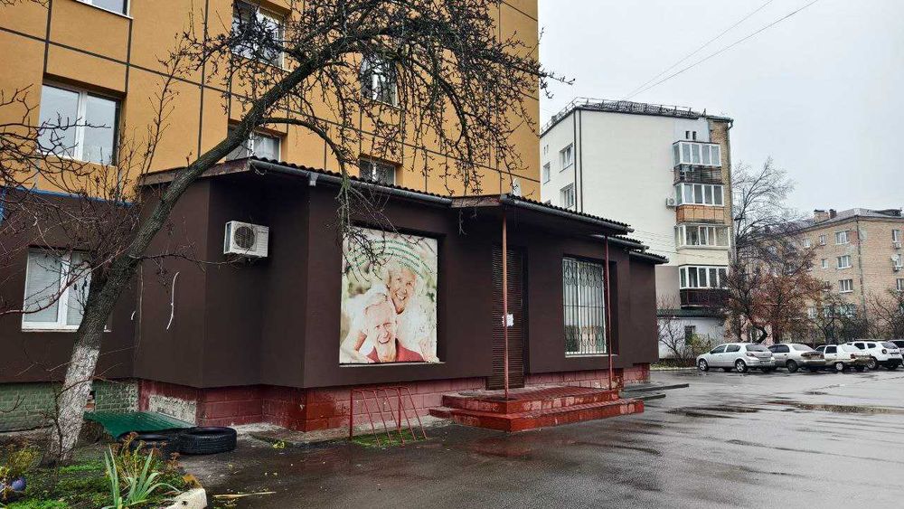 Фасад.Комерція 135м2.Без комісії.