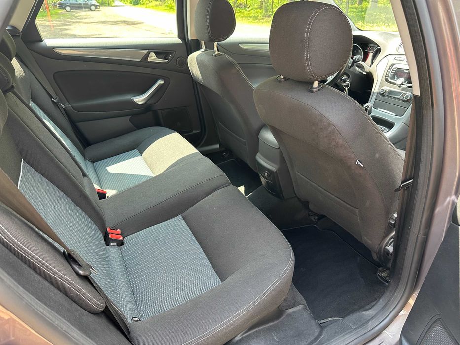 Ford Mondeo Mk4, 2012r, 2.0 TDCi - 140 KM, klimatyzacja