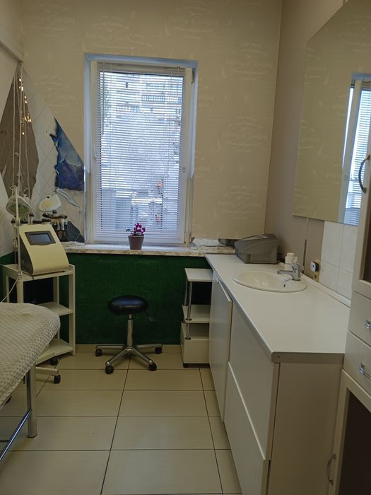 Продаж діючого бізнесу салон краси.