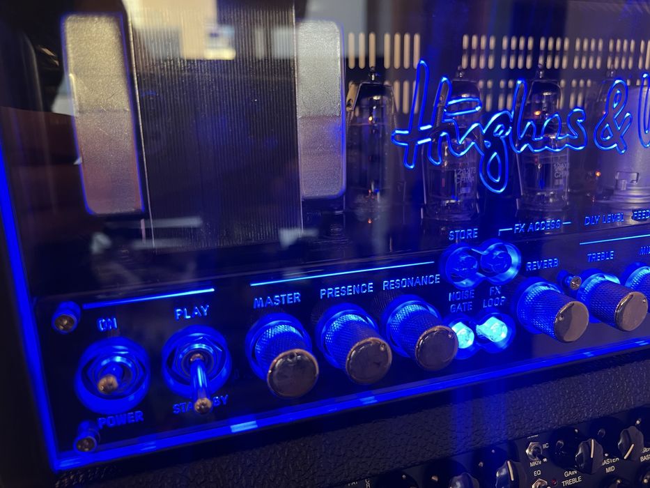 Hughes & Kettner GrandMeister 36 + RACK KIT + FOOTSWITCH