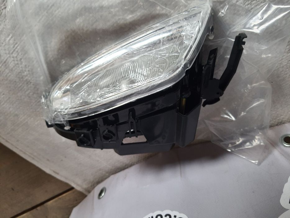 Кріплення противотуманок W163 ML-class Mercedes кронштейни туманок