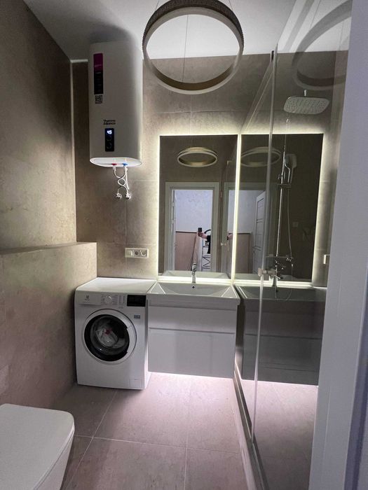 Продам однакімнатну квартиру в ЖК "Золоті стовпи" на Слобідці