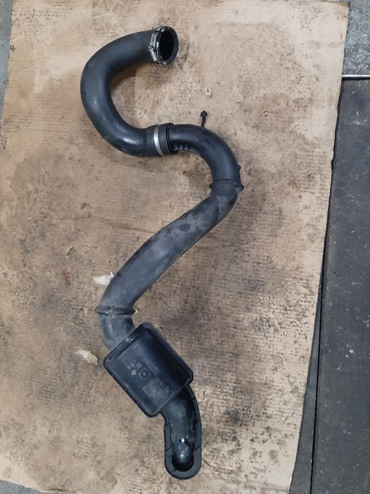 Rura przewód intercoolera turbiny Renault Trafic II 2.0