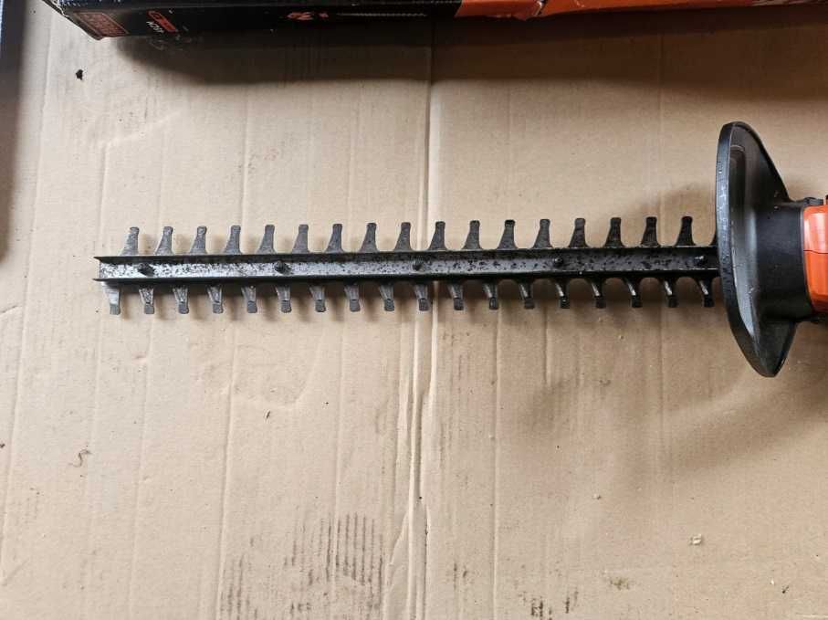 Black&Decker GTC1845L20 nożyce do żywopłotu 45cm