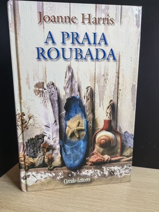 Livro "A Praia Roubada" de Joanne Harris