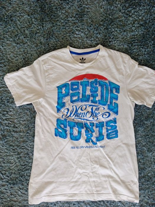 Бомбезна футболка adidas