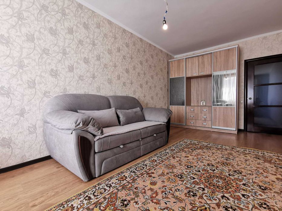 2 кімнатна квартира 67 м² з ремонтом і автономкою RD