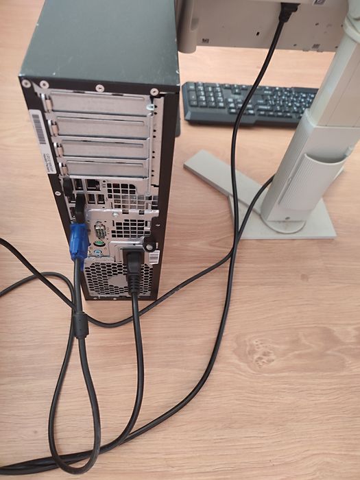 Komputer HP Compaq 8200 Elite SFF PC komplet