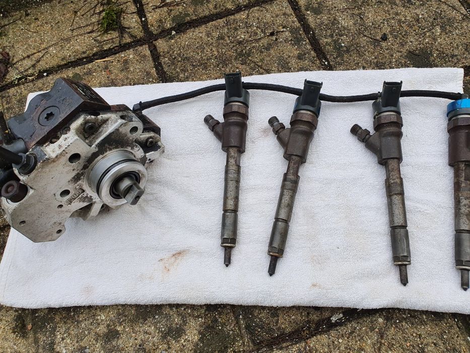 Bomba injetora e injetores Mini