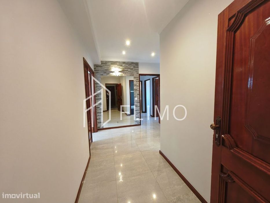 Apartamento T3 Paços de Brandão