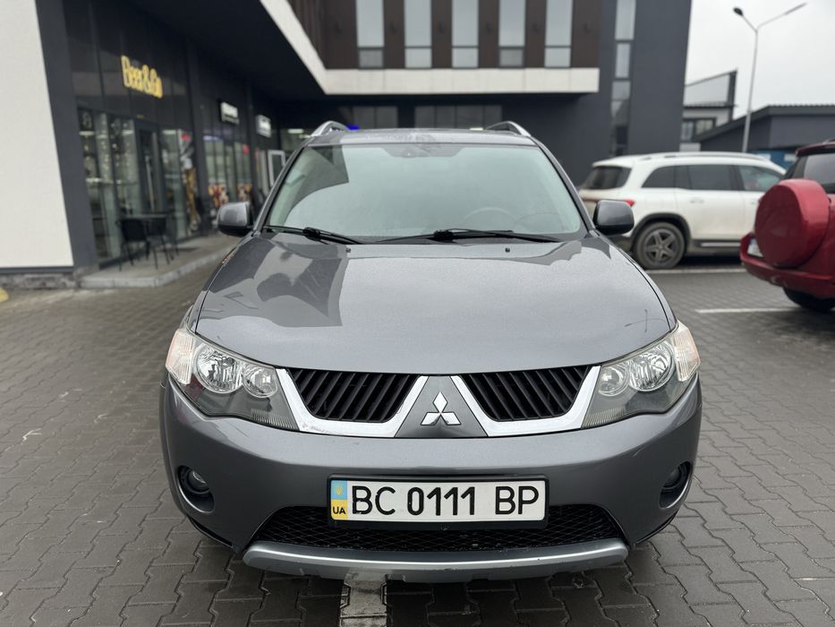 Outlander XL 2009 року обєм 3.0 газ/бензин