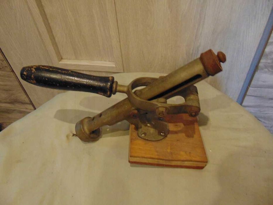 Art deco,korkociąg stołowy do butelek,lata 40-50