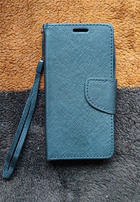 Futerał i szkła ochronne do Sony Xperia XZ2 Compact