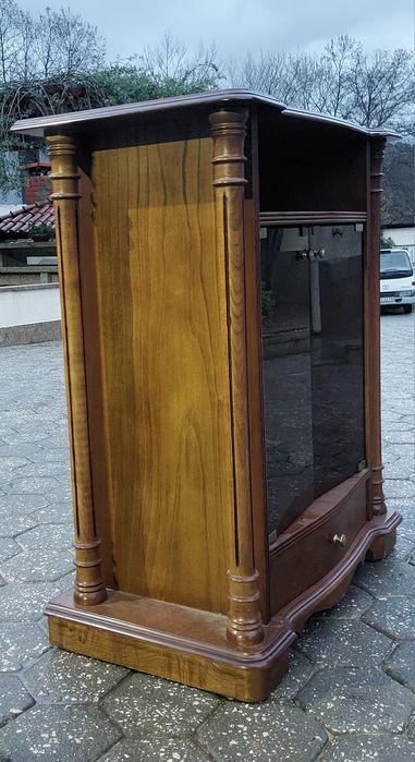 Móvel de televisão