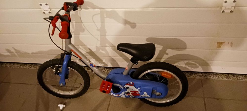 Bicicleta antiga sem rodinhas usada em otimo estado e muito boa