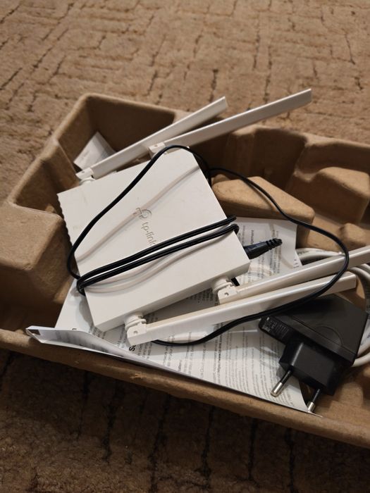 Продам роутер tp-link