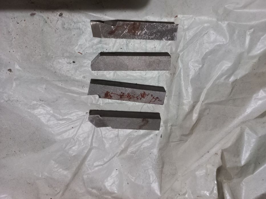 Резцы по металлу