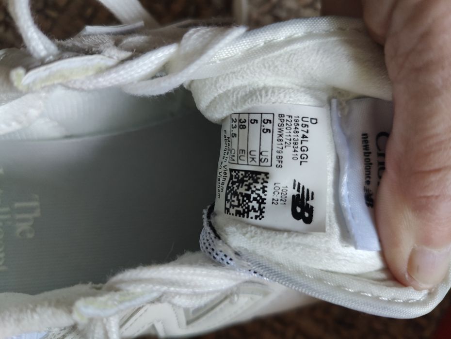 Продам кроссовки женские New balance 38р.