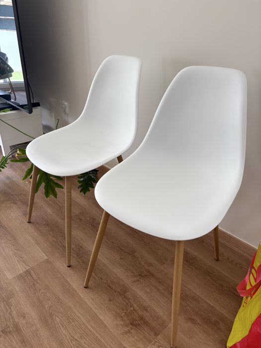 Cadeira para mesa de jantar branca
