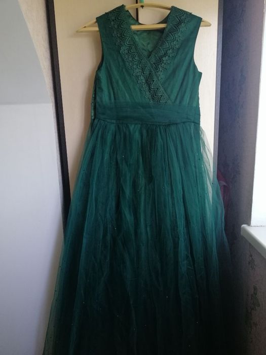 Продам платье на праздничное событие