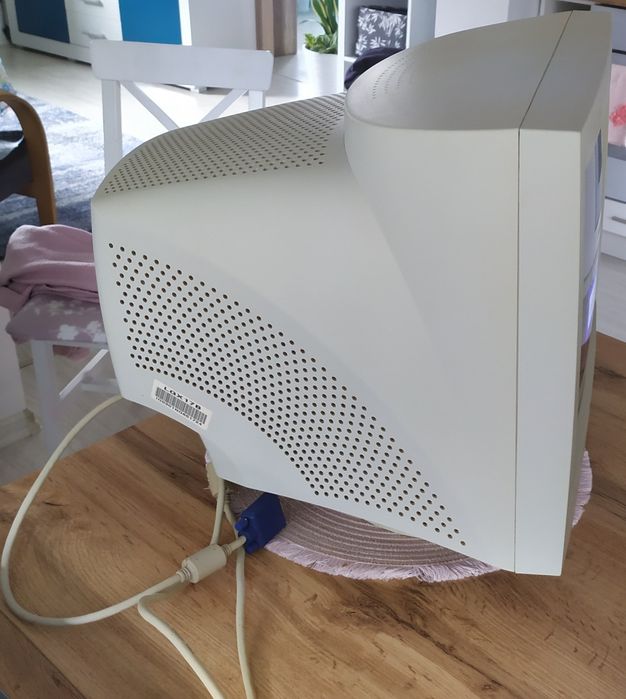Monitor kineskopowy CRT Actina LGX17B 17 cali do retro gier
