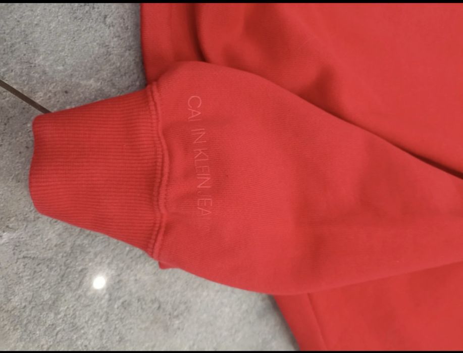 Czerwona bluza Calvin Klein