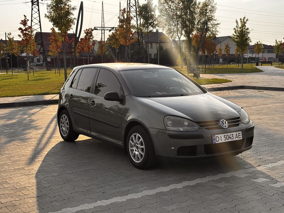 VWGolf 5 1.6 2004