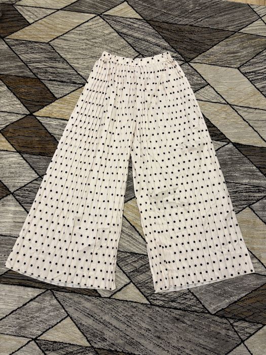 Szerokie spodnie damnskie plisowane