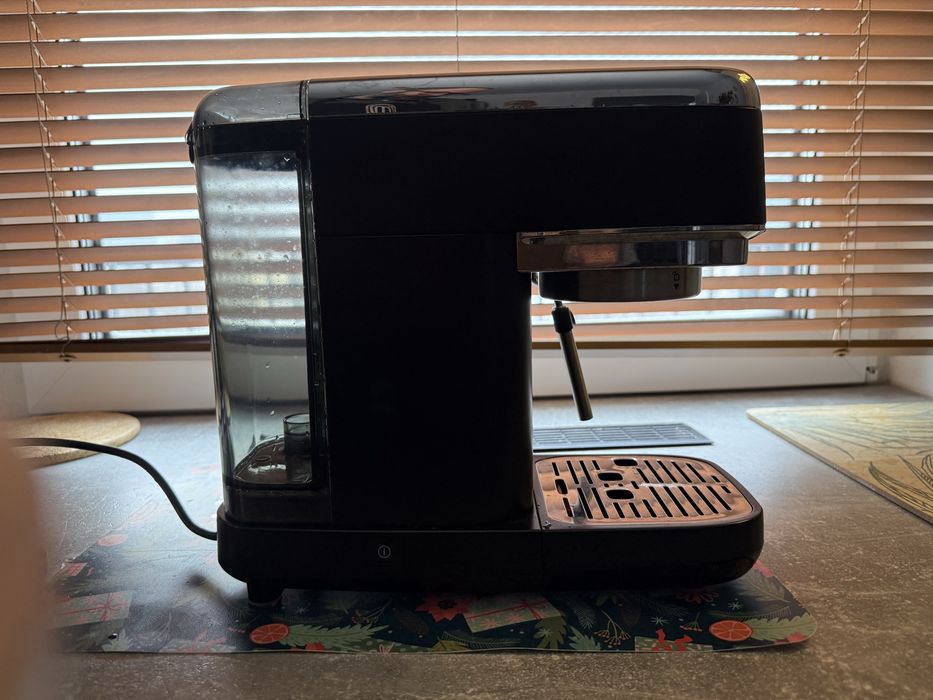 Kolbowy ekspres do kawy Lapressa Tchibo