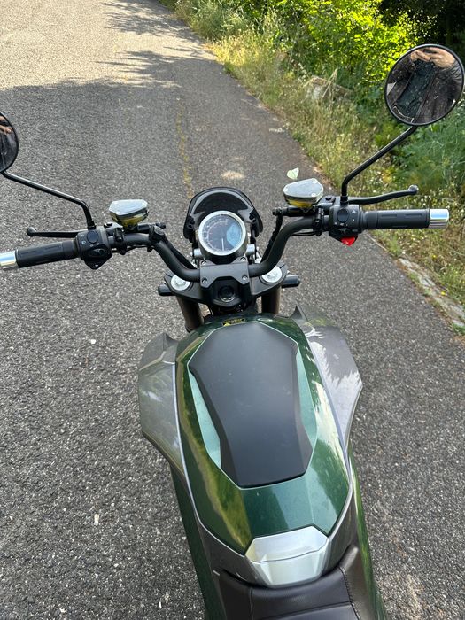 Moto elétrica Super soco tc wanderer  apenas 3000km