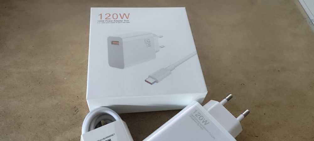 Mała,.szybka, ciężka ładowarka do telefonów Xiaomi, kabel 1m.