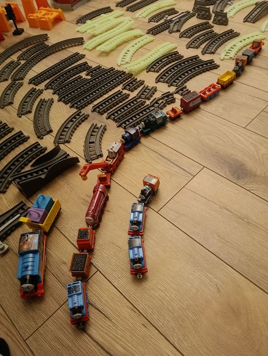 Tomek świecące tory plus inne zestawy