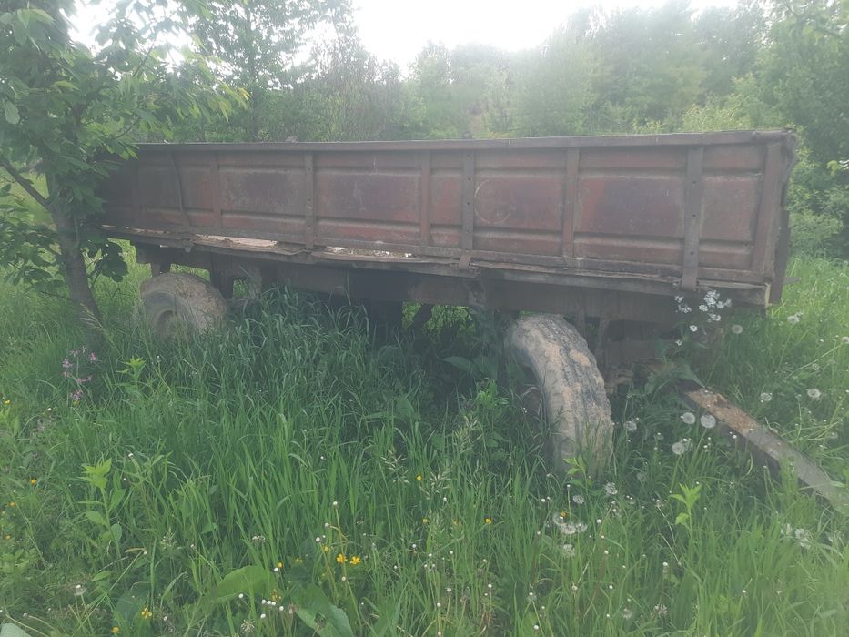 Тракторний причіп