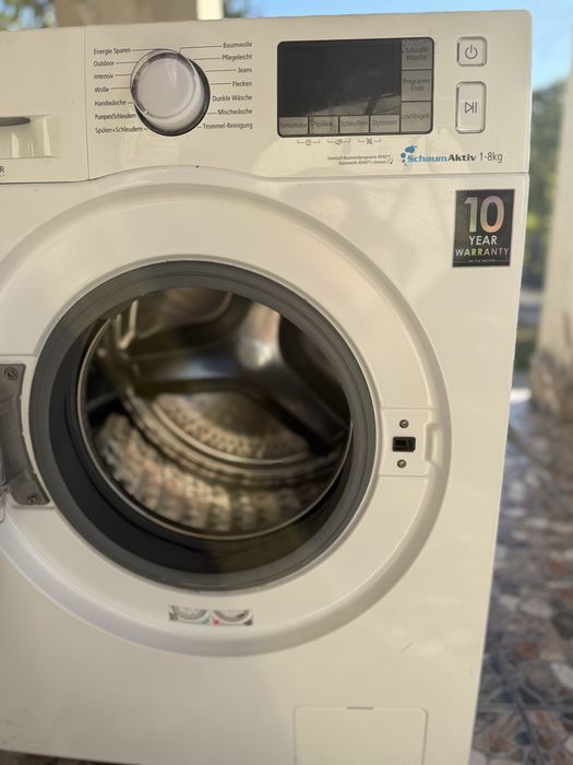 Пральна машина SAMSUNG WF81F5E5P4W