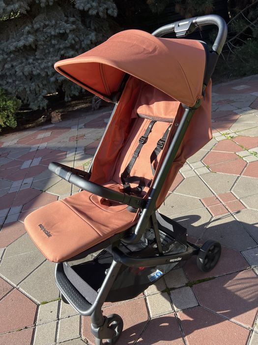Прогулочная коляска easywalker miley2