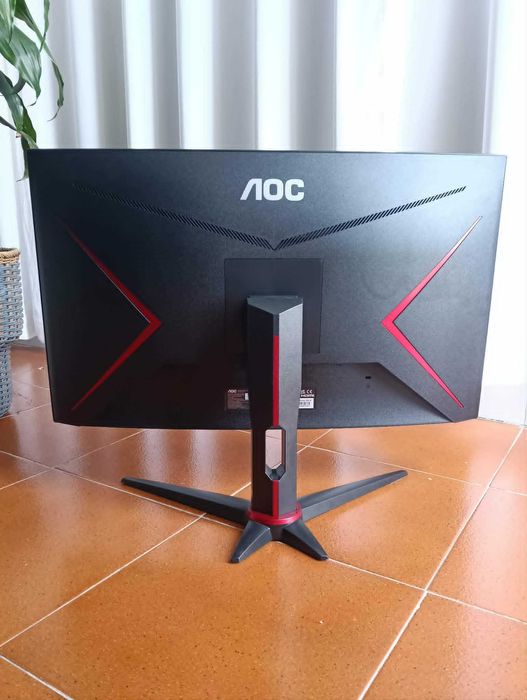 Monitor gaming AOC Curvo 27 polegadas
